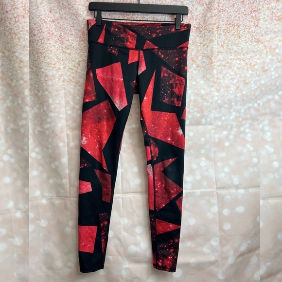NEW alo Yoga Airbrush Legging in Volcano Space - Picture 2 of 12